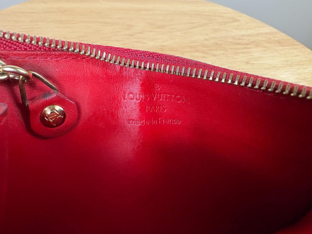 Authentic Louis Vuitton Key Cles Red Vernis Monogram