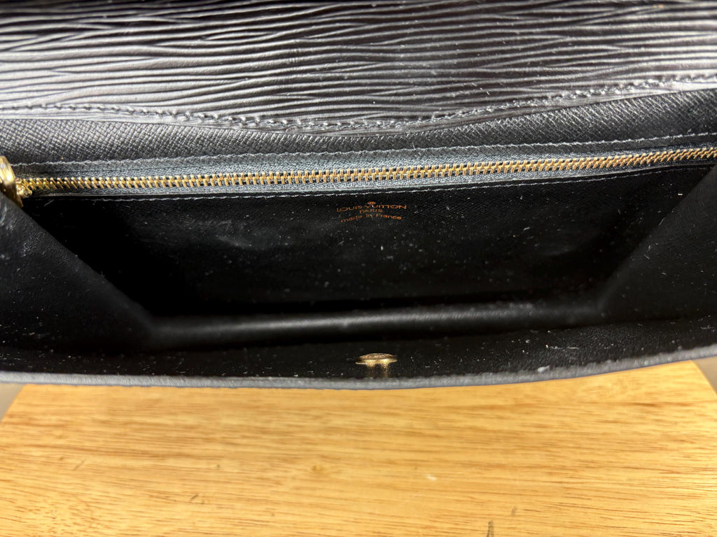Authentic Louis Vuitton Epi Black Leather Montaigne 27 Clutch Pouch
