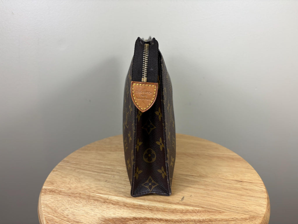 Authentic Louis Vuitton Toiletry Pouch 26 Monogram