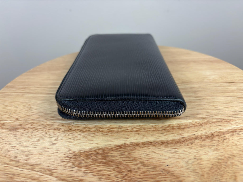 Authentic Louis Vuitton Black Epi Zippy Zip Around Wallet
