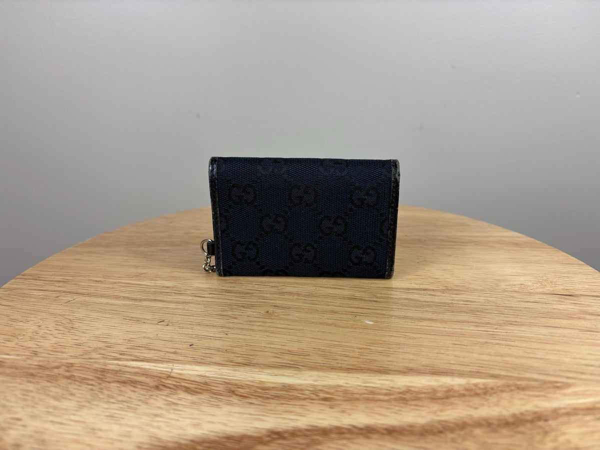 Authentic Gucci 6 Key Holder Black GG