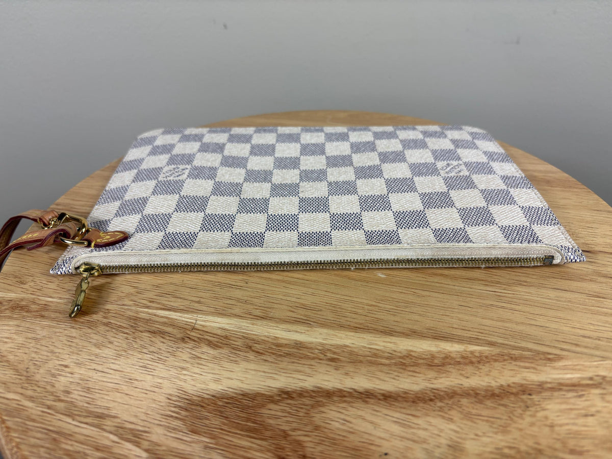 Authentic Louis Vuitton Neverfull MM Pouch Wristlet Damier Azur Bag with Box
