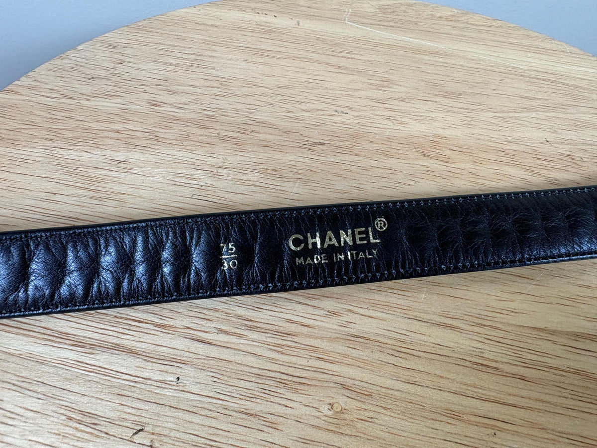 Authentic Chanel Vintage Matrasse CC Black Leather Lambskin Belt Bag