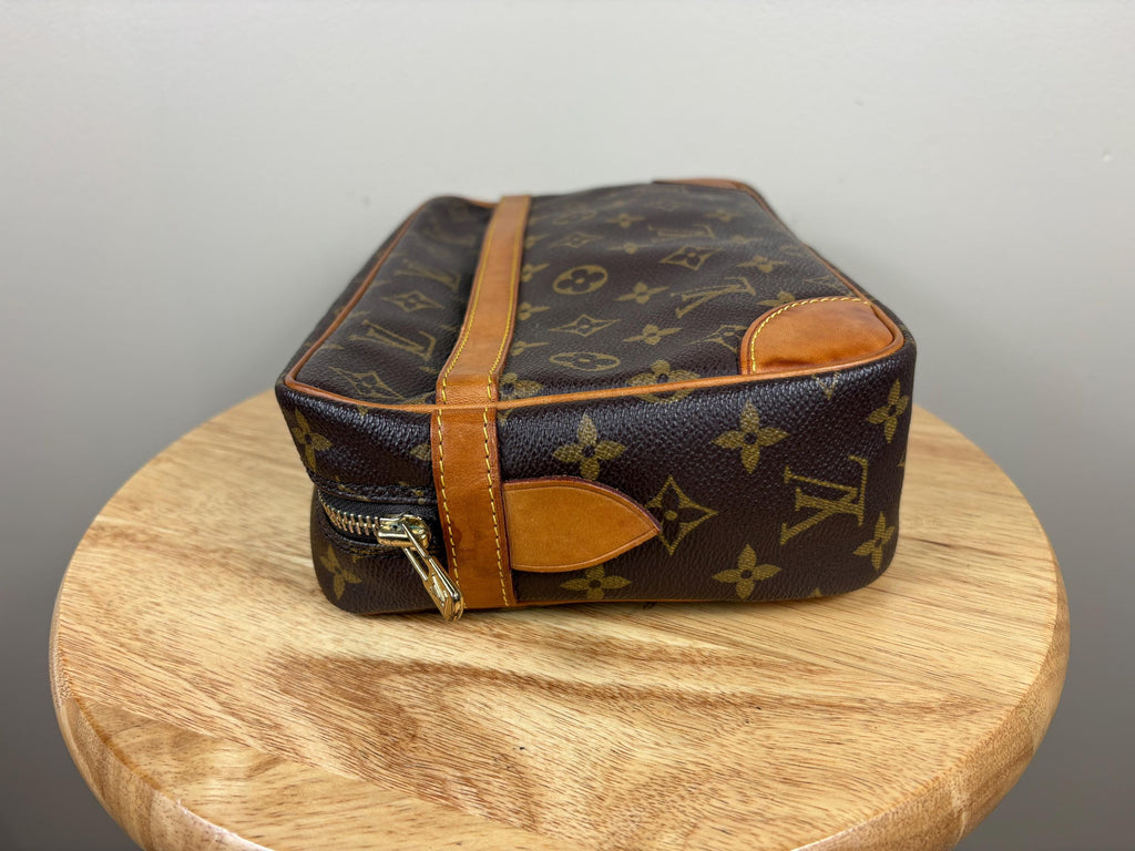 Authentic Louis Vuitton Compiegne 28 Cosmetic Pouch Monogram