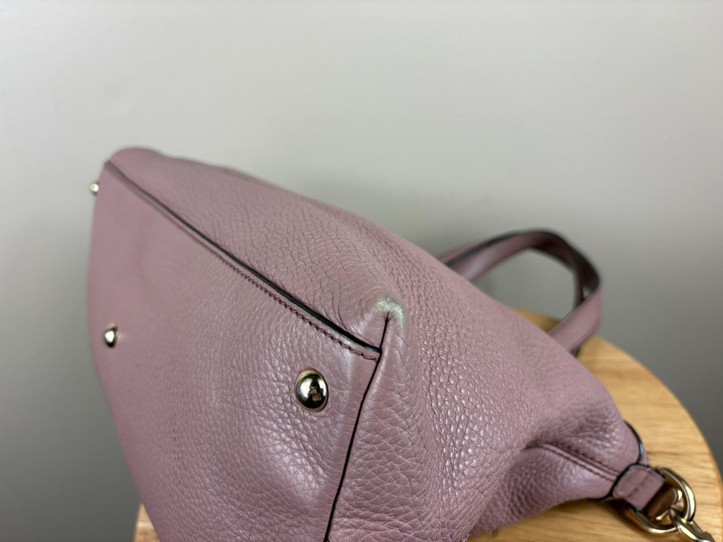 Authentic Gucci Soho GG Light Pink Pebbled Leather Shoulder Bag