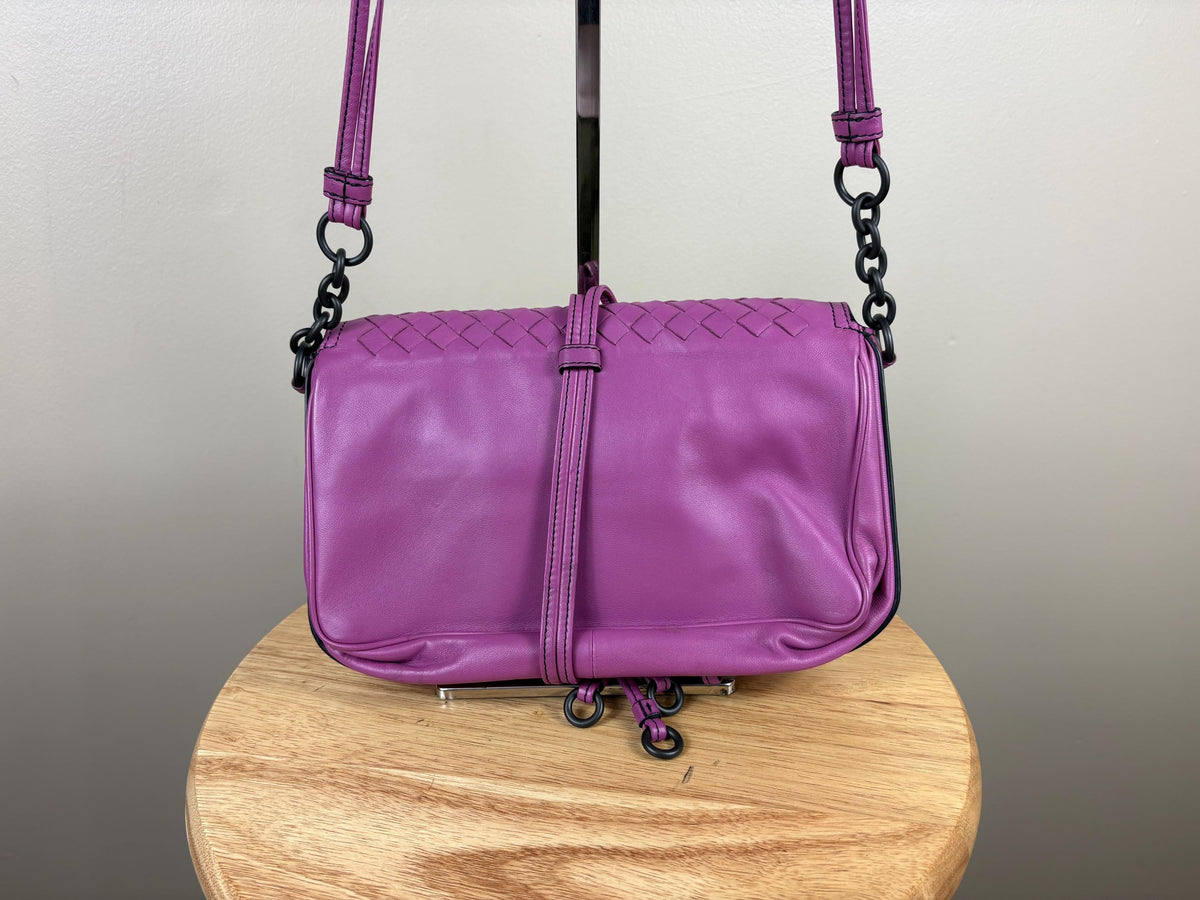 Authentic Bottega Veneta Pink Intrecciato Front Pocket Leather Crossbody Bag