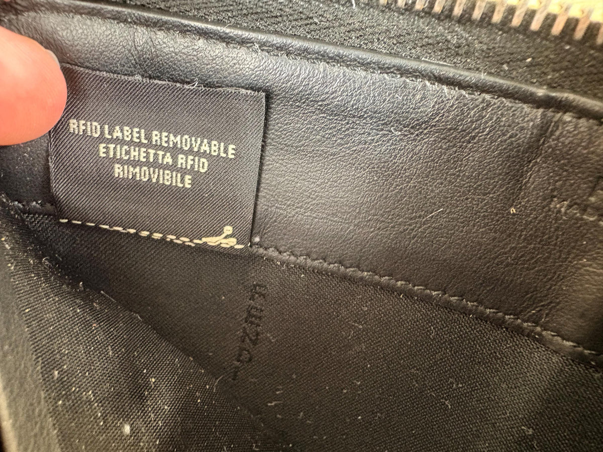 Authentic Fendi Logo Long Zippy Wallet Black Leather