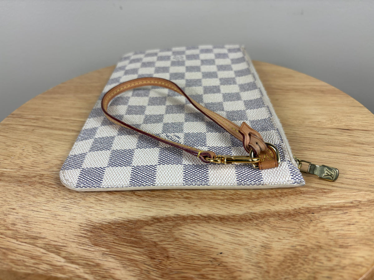 Authentic Louis Vuitton Neverfull MM Pouch Wristlet Damier Azur Bag with Box