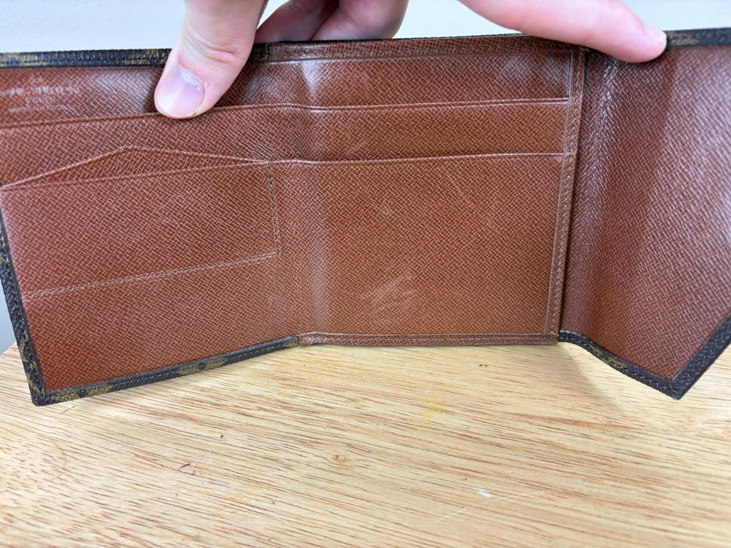 Louis Vuitton Vintage Elise Monogram Bifold Wallet