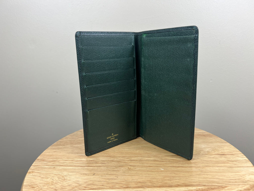 Authentic Louis Vuitton Check-book Wallet Epi Taiga
