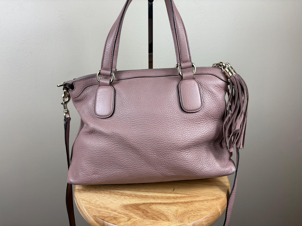Authentic Gucci Soho GG Light Pink Pebbled Leather Shoulder Bag