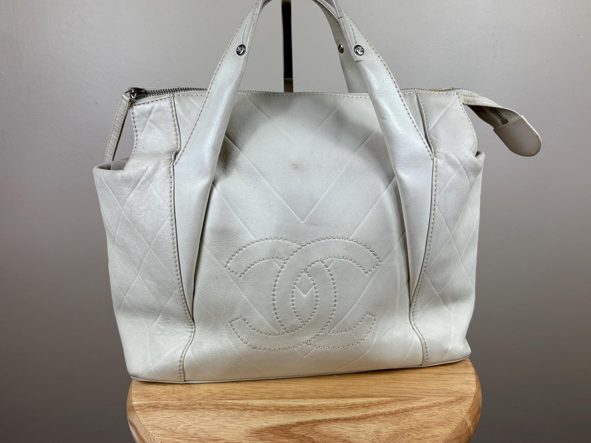 Authentic Chanel Vintage White All Day Top Handle Bag