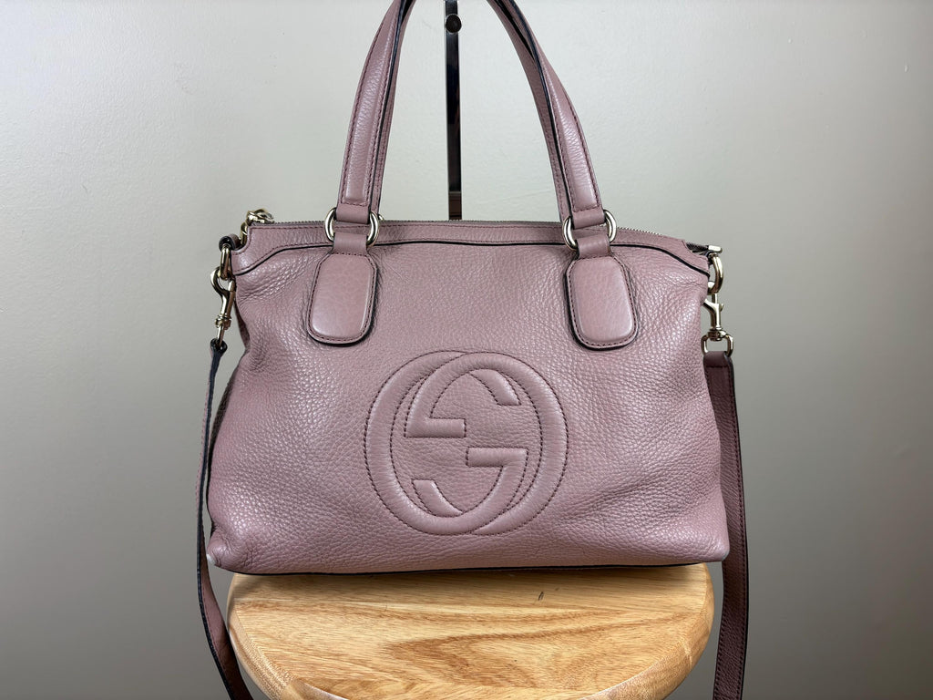 Authentic Gucci Soho GG Light Pink Pebbled Leather Shoulder Bag