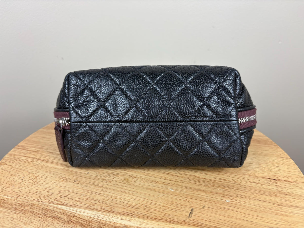 Authentic Chanel Vintage Matrasse CC Black Caviar Leather Cosmetic Pouch