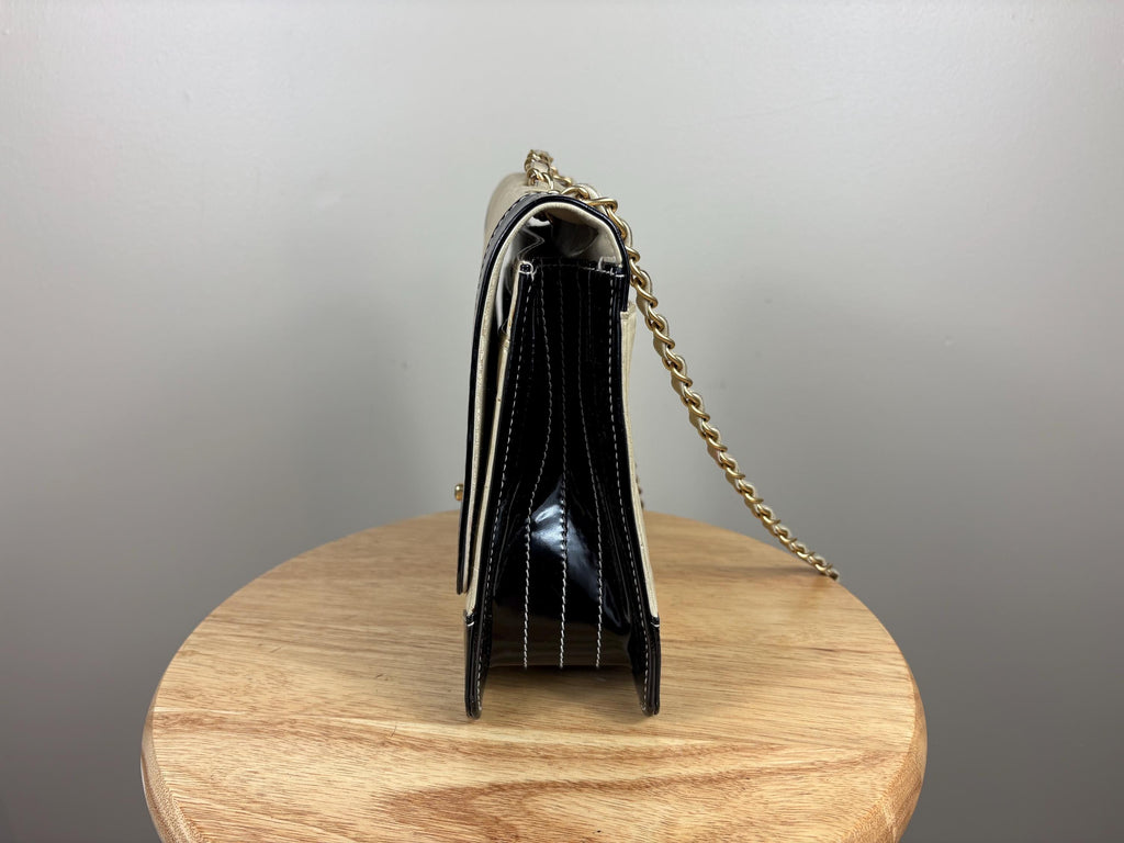Authentic Chanel Vintage Classic Flap Chocolate Bar Shoulder Bag Patent Leather Lambskin