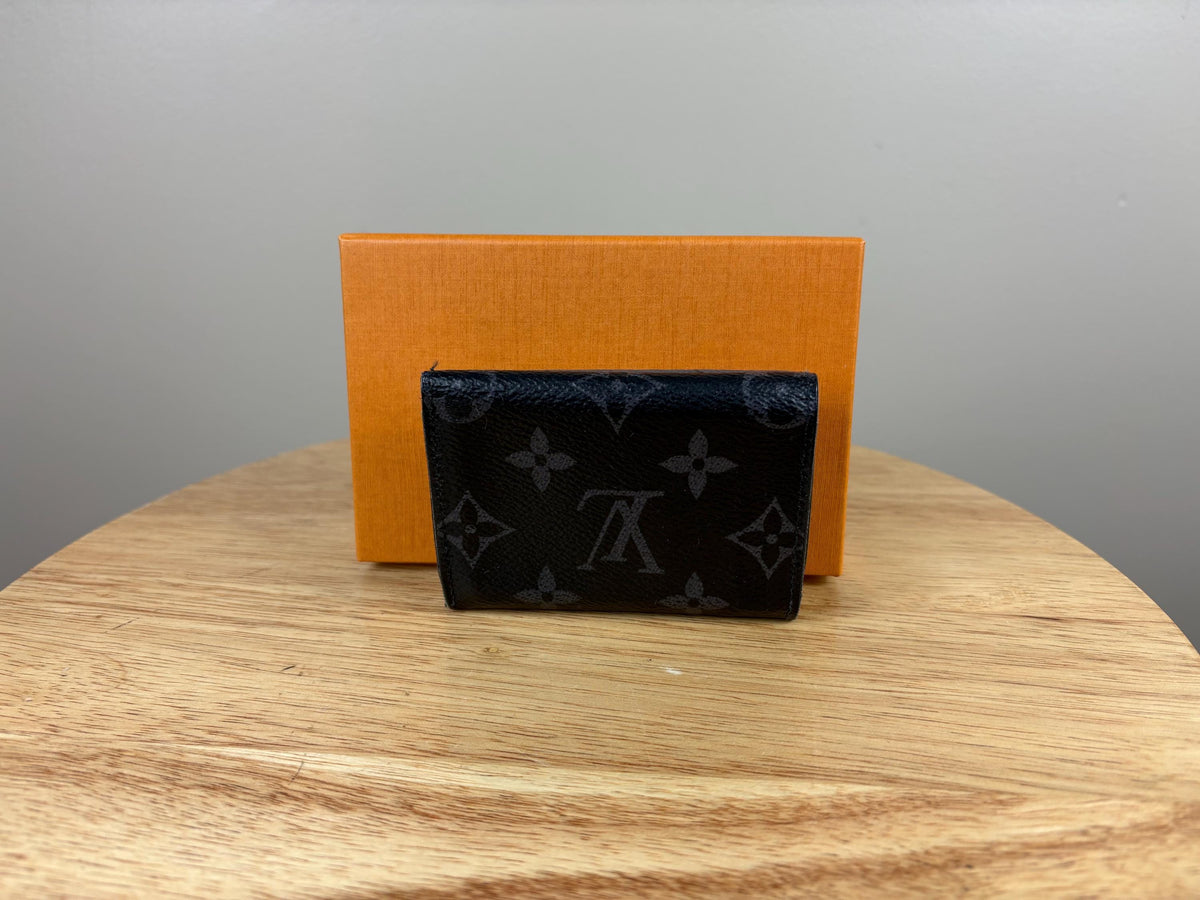 Authentic Louis Vuitton Taigalama Discovery Compact Wallet Eclipse Black w/ Box
