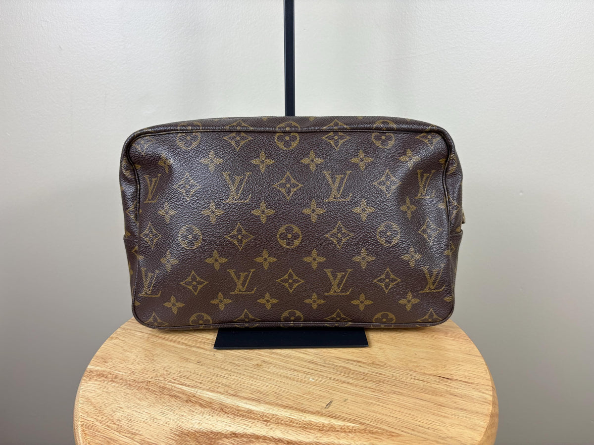 Authentic Louis Vuitton Trousse Toilette 28 Cosmetic Pouch Monogram