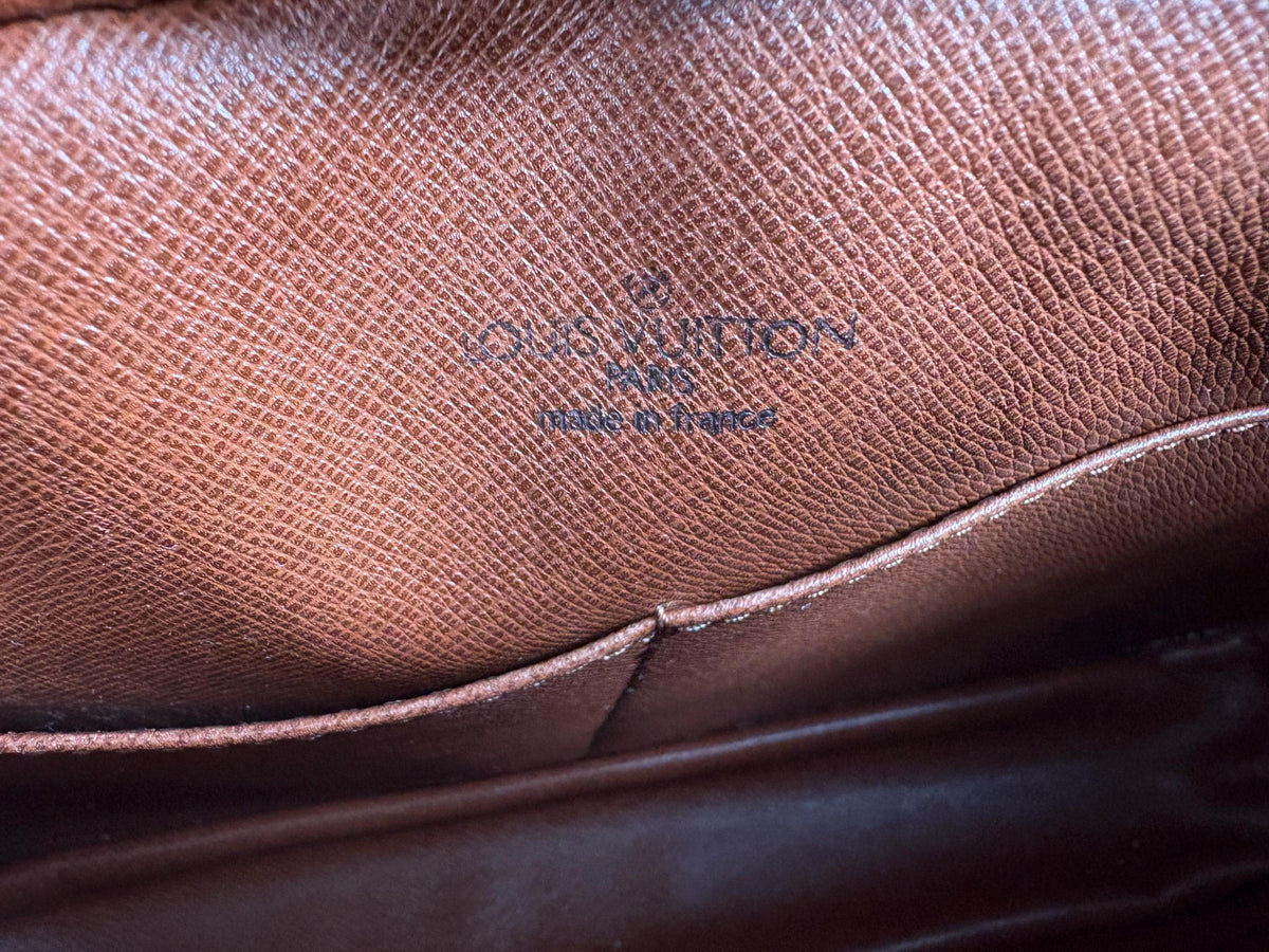 Authentic Louis Vuitton Compiegne 28 Cosmetic Pouch Monogram