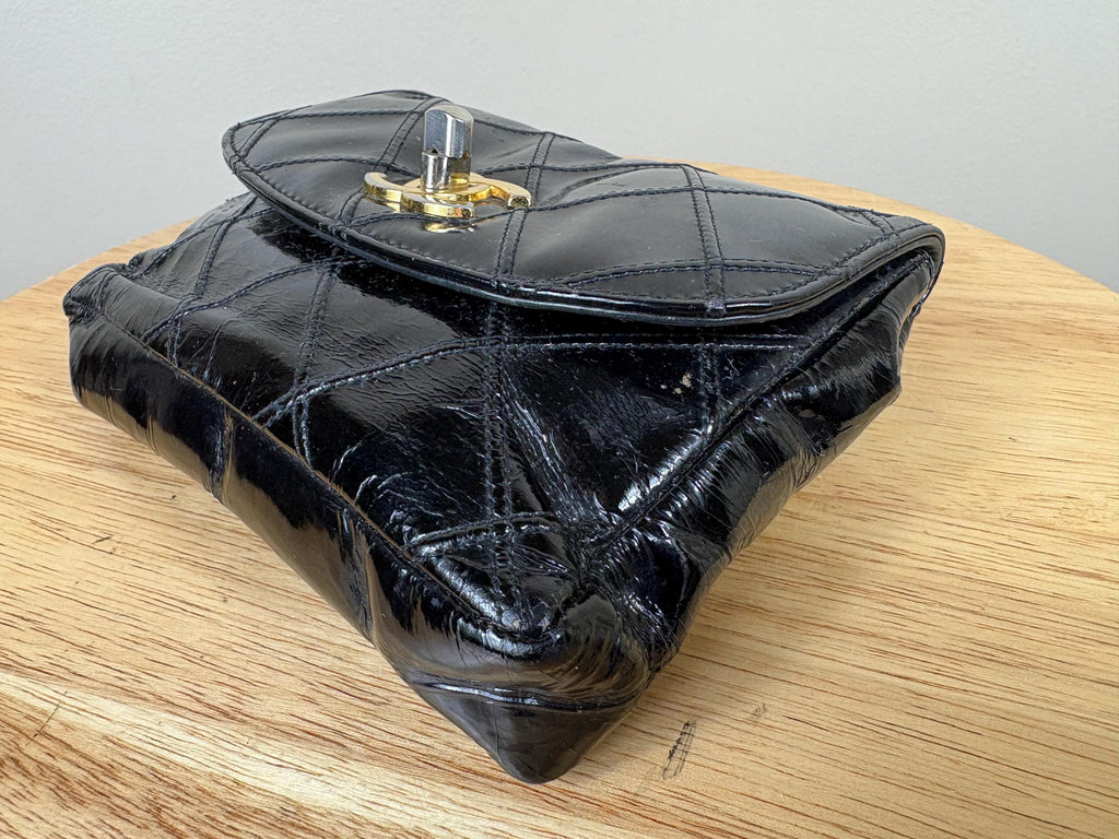 Authentic Chanel Vintage Matrasse CC Black Patent Leather Belt Bag