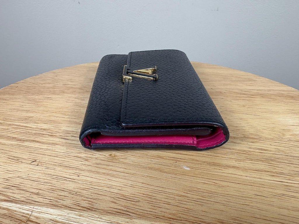 Authentic Louis Vuitton Portefeuille Capucines Compact Wallet Black w/ Box