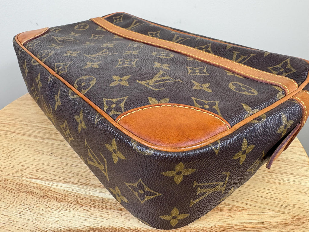 Authentic Louis Vuitton Compiegne 28 Cosmetic Pouch Monogram