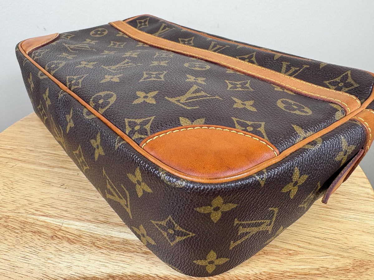 Authentic Louis Vuitton Compiegne 28 Cosmetic Pouch Monogram