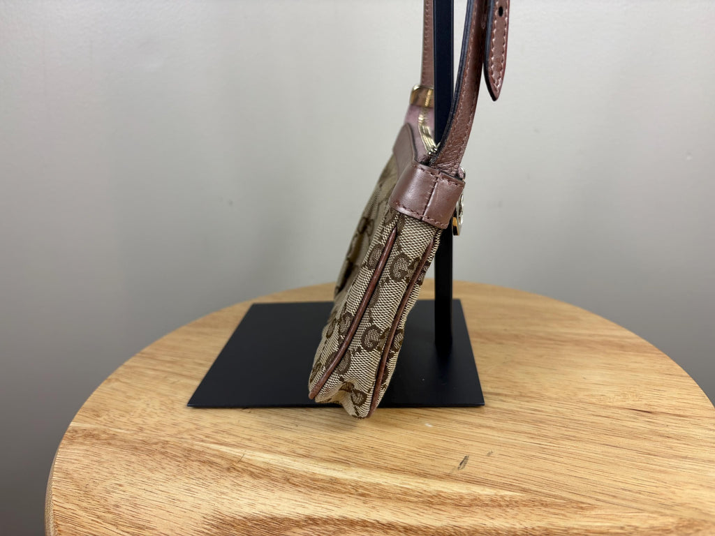 Authentic Gucci Lovely Heart Jacquard Crossbody Monogram Bag