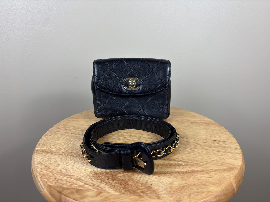 Authentic Chanel Vintage Matrasse CC Black Leather Lambskin Belt Bag