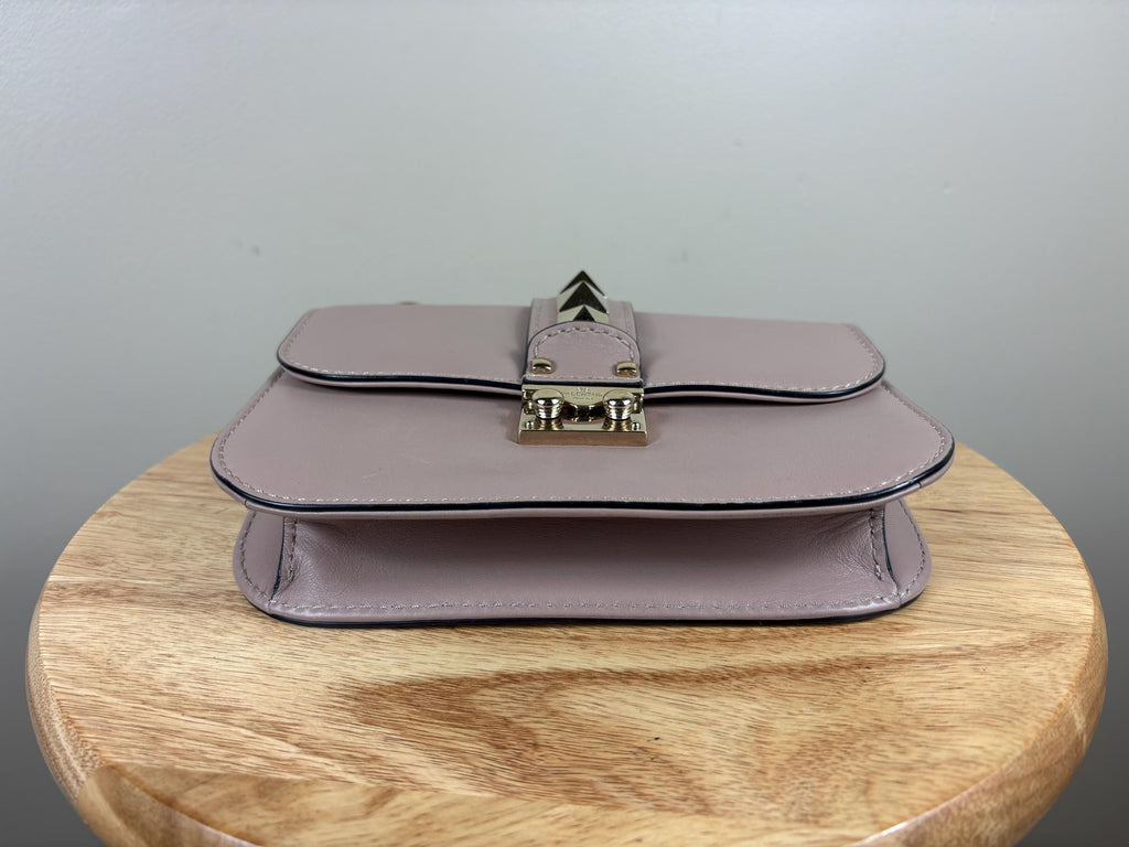 Authentic Valentino Garavani Glam Lock Rockstud Pink Leather Bag