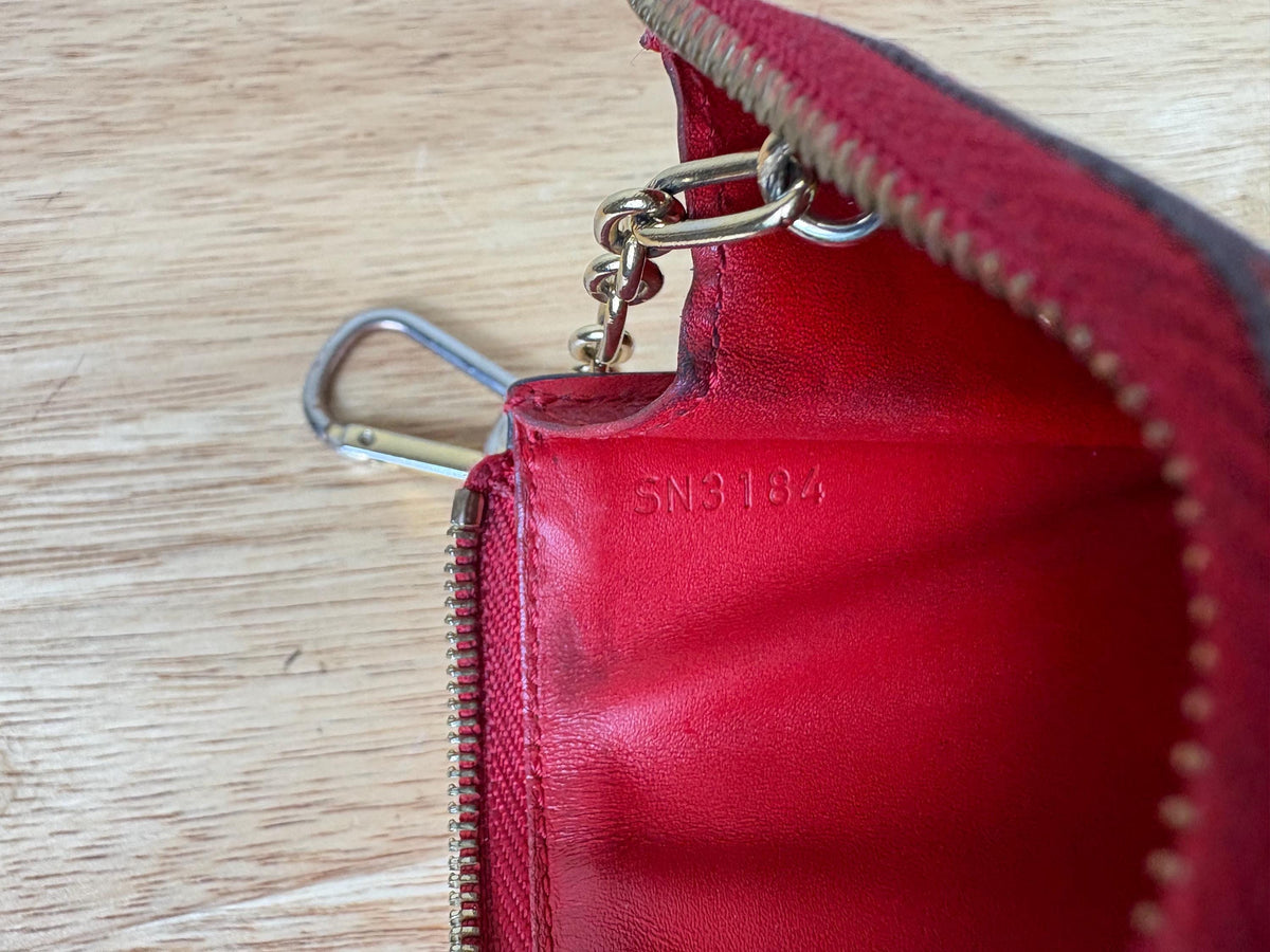 Authentic Louis Vuitton Key Cles Red Vernis Monogram