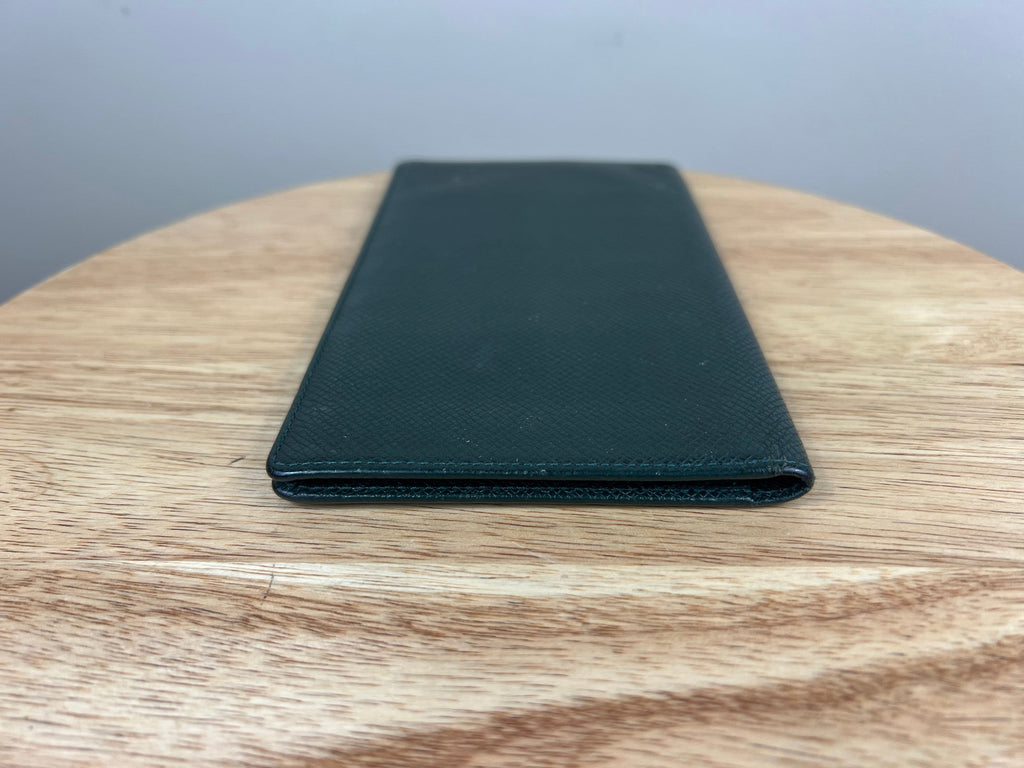 Authentic Louis Vuitton Check-book Wallet Epi Taiga