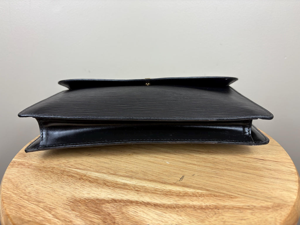 Authentic Louis Vuitton Epi Black Leather Montaigne 27 Clutch Pouch