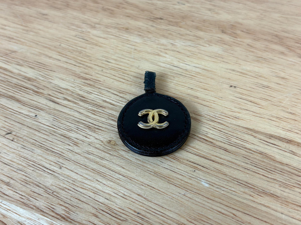 Authentic Chanel Vintage Quilted CC Black Leather Cosmetic Pouch
