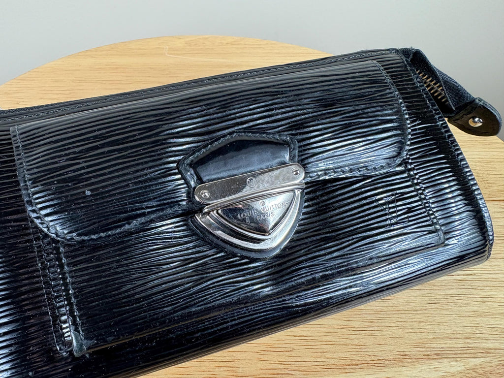 Authentic Louis Vuitton Black Epi Astrid Zippy Wallet/Clutch w/ Box